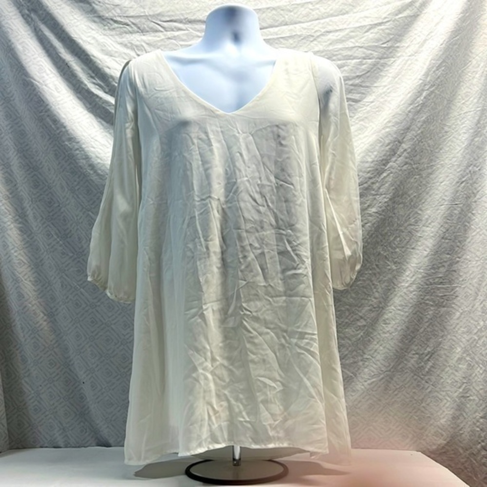 Lulus open sleeve dress size small white